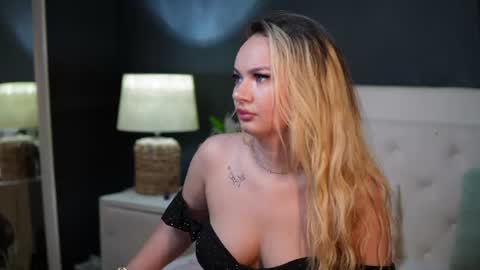 Snapshot of daliamissy chatting on 07-19-26, 11:30 Dalia online show from 07-19-26, 11:30