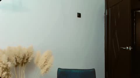 Dali online show from 09-13-25, 05:40