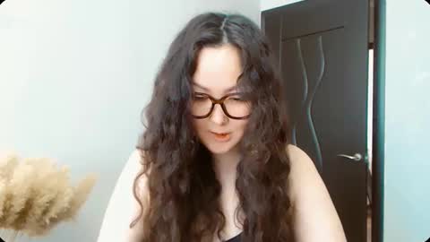 Dali online show from 10-26-25, 05:02