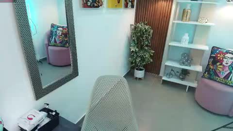 Dalila  online show from 11-17-25, 06:03