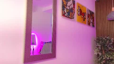 Snapshot of dalila_sky chatting on 01-12-26, 05:51 Dalila online show from 01-12-26, 05:51