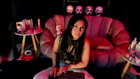 Im Tammy  online show from 11-14-25, 01:15