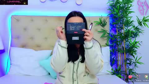 daliyaa_ online show from 11-13-25, 12:37