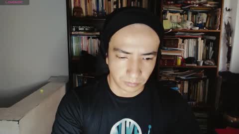 Snapshot of daliygala chatting on 10-12-25, 11:53 JamesDali online show from 10-12-25, 11:53