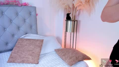 Snapshot of dalylarose chatting on 10-31-25, 12:28 Dalyla online show from 10-31-25, 12:28