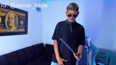 damar_felipe online show from 01-20-25, 03:48