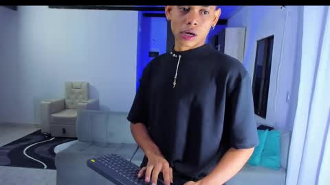 damar_felipe online show from 02-11-25, 02:03