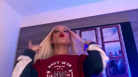         online show from 11-24-25, 04:34