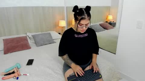 Damaris Ponce online show from 06-29-26, 03:46