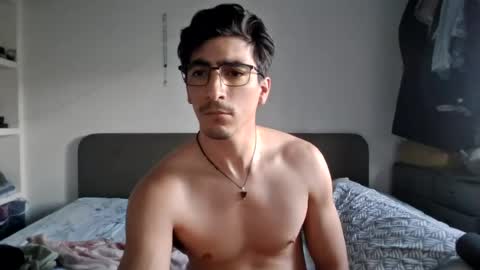 Snapshot of dami_mad_ chatting on 06-14-26, 04:20 dami_mad_ online show from 06-14-26, 04:20