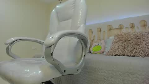 DAMIAN online show from 01-04-25, 03:39