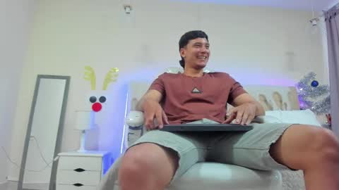 DAMIAN online show from 01-07-25, 06:24