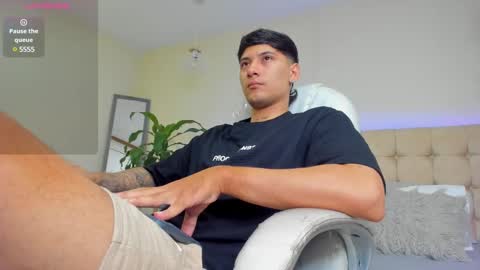 DAMIAN online show from 02-28-25, 12:20