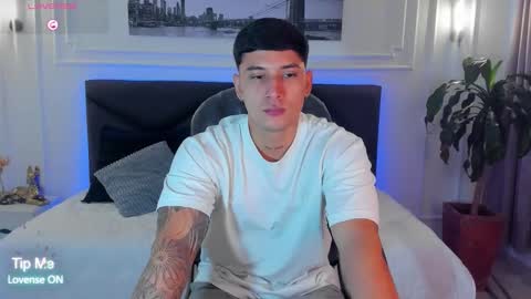 DAMIAN online show from 02-08-26, 01:03