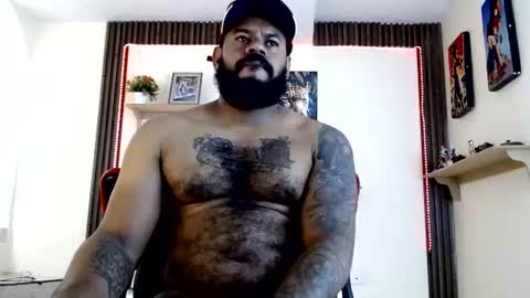 Snapshot of damian64436171 chatting on 06-16-26, 05:15 damian64436171 online show from 06-16-26, 05:15