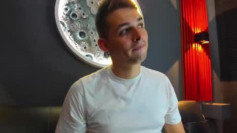 Damian Oliver online show from 12-12-24, 06:03