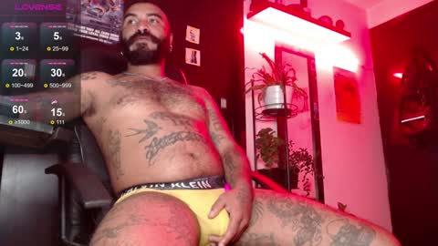 Snapshot of damian_darkside_ chatting on 12-04-24, 01:58 Damian online show from 12-04-24, 01:58