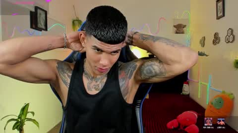 Snapshot of damian_latinxxx chatting on 02-15-26, 07:51 Damian online show from 02-15-26, 07:51