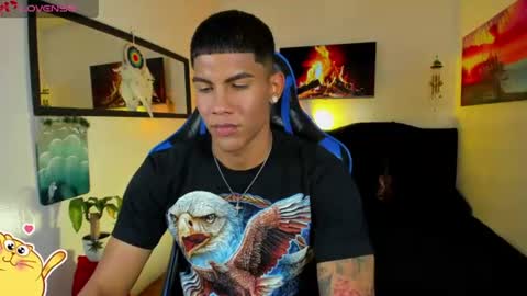 Snapshot of damian_latinxxx chatting on 06-17-26, 03:42 Damian online show from 06-17-26, 03:42