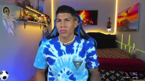 Snapshot of damian_latinxxx chatting on 06-30-26, 10:38 Damian online show from 06-30-26, 10:38