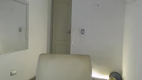 Snapshot of damian_muscle chatting on 10-04-25, 10:08 Damian online show from 10-04-25, 10:08