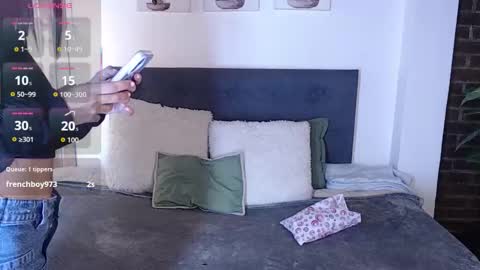 Snapshot of damian_n_lissa chatting on 12-04-25, 01:48 damian_n_lissa online show from 12-04-25, 01:48