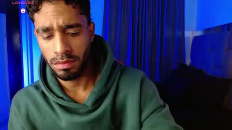 Snapshot of damiano_walker chatting on 09-12-25, 10:37 damiano_walker online show from 09-12-25, 10:37