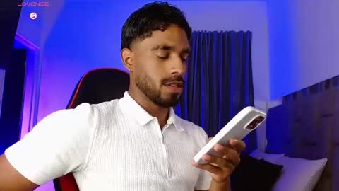 Snapshot of damiano_walker chatting on 09-27-25, 04:06 damiano_walker online show from 09-27-25, 04:06