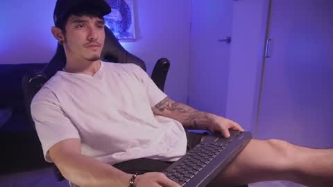 insta damn8   --------  online show from 12-07-24, 12:41