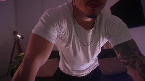 insta damn8   --------  online show from 11-04-25, 11:48