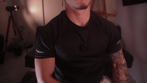 insta damn8   --------  online show from 11-14-25, 11:57