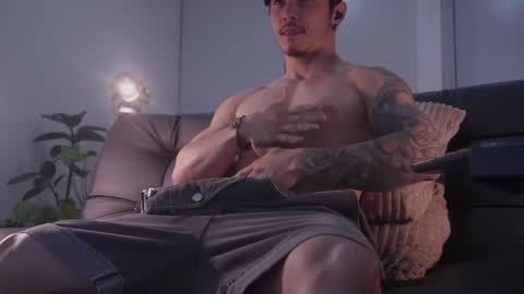 insta damn8   --------  online show from 01-10-26, 12:18