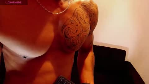 ---Taylor--- online show from 01-10-25, 12:27