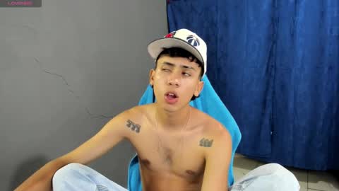 Snapshot of damien_444 chatting on 11-02-25, 04:59 damien_444 online show from 11-02-25, 04:59