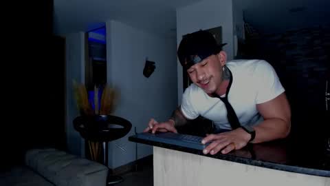 INSTAGRAM  DAMMIANMILLEROFICIAL online show from 12-14-25, 10:47