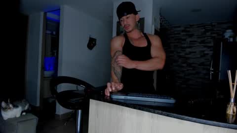 INSTAGRAM  DAMMIANMILLEROFICIAL online show from 12-17-25, 11:11