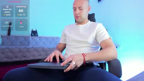 Damon bakert online show from 02-09-26, 02:43