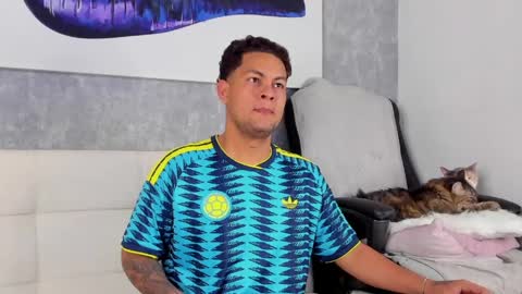 Snapshot of damon_storm chatting on 04-16-26, 10:27 DAMON online show from 04-16-26, 10:27