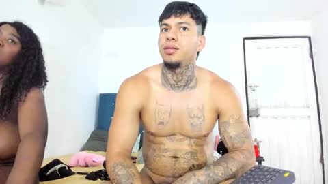 Snapshot of damonxxx1 chatting on 10-23-25, 11:46 Damon online show from 10-23-25, 11:46