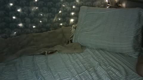 Snapshot of damsel_n_distress chatting on 03-08-25, 07:05 Arya online show from 03-08-25, 07:05