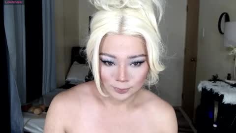 Snapshot of damselinmistress chatting on 05-24-26, 01:27 Alessandra online show from 05-24-26, 01:27