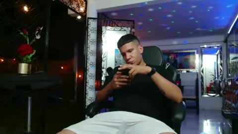 damyan_2003 online show from 09-24-25, 02:26