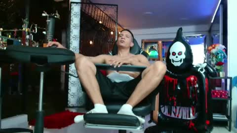 damyan_2003 online show from 10-23-25, 05:07