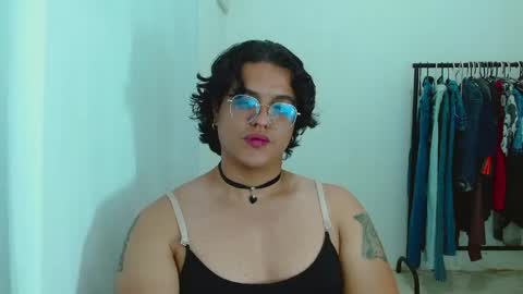 Snapshot of dan_blous chatting on 06-06-26, 01:00 Diane Blosson online show from 06-06-26, 01:00