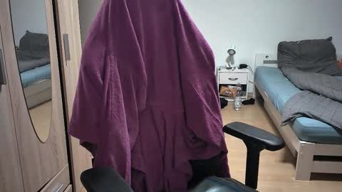 King Dan online show from 09-10-25, 07:36