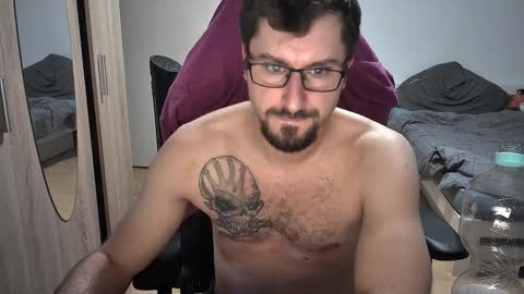 King Dan online show from 09-21-25, 06:42