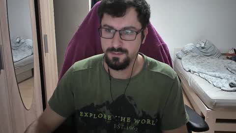 King Dan online show from 10-04-25, 08:18