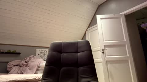 Snapshot of dan_the_man43 chatting on 11-12-25, 10:52 dan_the_man43 online show from 11-12-25, 10:52