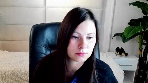 Snapshot of dana_dom chatting on 10-19-25, 02:12 Dana Dom online show from 10-19-25, 02:12