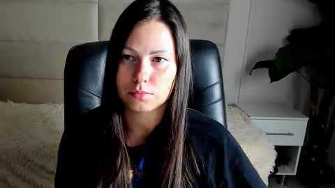 Snapshot of dana_dom chatting on 10-20-25, 12:33 Dana Dom online show from 10-20-25, 12:33